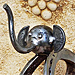 L'éléphant - Sculpture créée grâce à de vieux outils (2012)